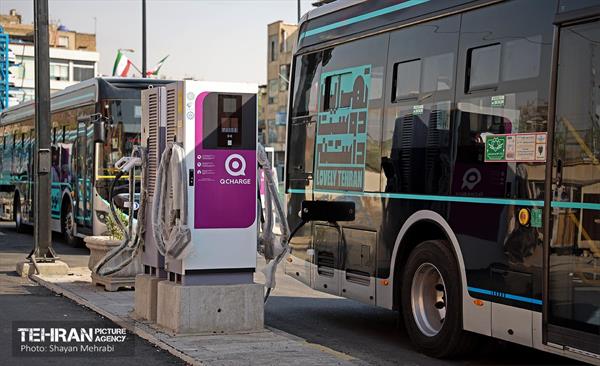 به وقت خدمت؛ ایستگاه شارژ اتوبوس برقی «قورخانه» 59