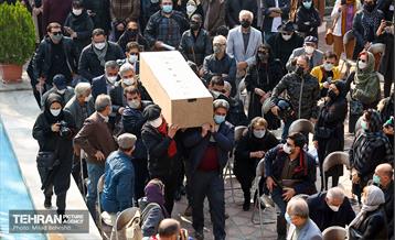 مراسم بدرقه کامبیز درم بخش به سرای ابدی‎‎ 21