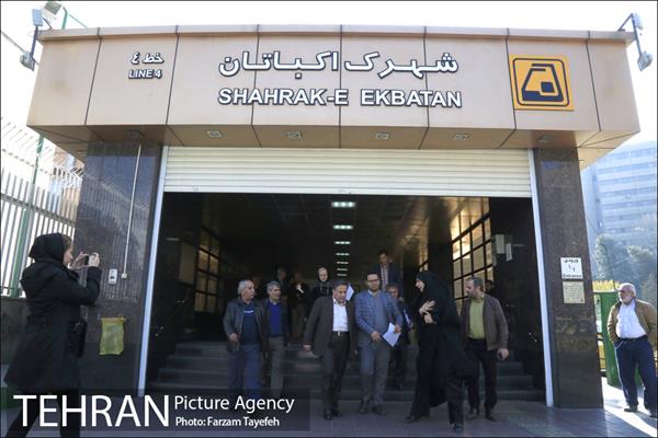 بازدید محمد سالاری از مجموعه های توسعه شهری منطقه 5 10