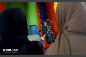 برپایی مرکز بازی کودکان در هتل استقلال 1