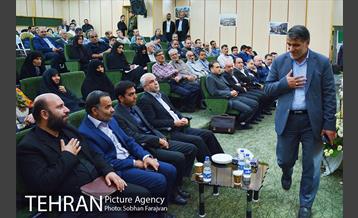 آیین رونمایی از کتاب "پرواز از پنجره جنوبی" 7