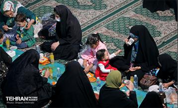 ضیافت افطاری در حرم عبدالعظیم حسنی(ع) 10