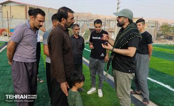 ساخت زمین چمن مصنوعی در شهر قصرشیرین 2