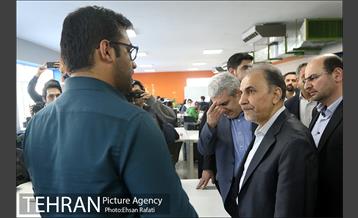 بازدید دکتر نجفی از کارخانه نوآوری‎ 13