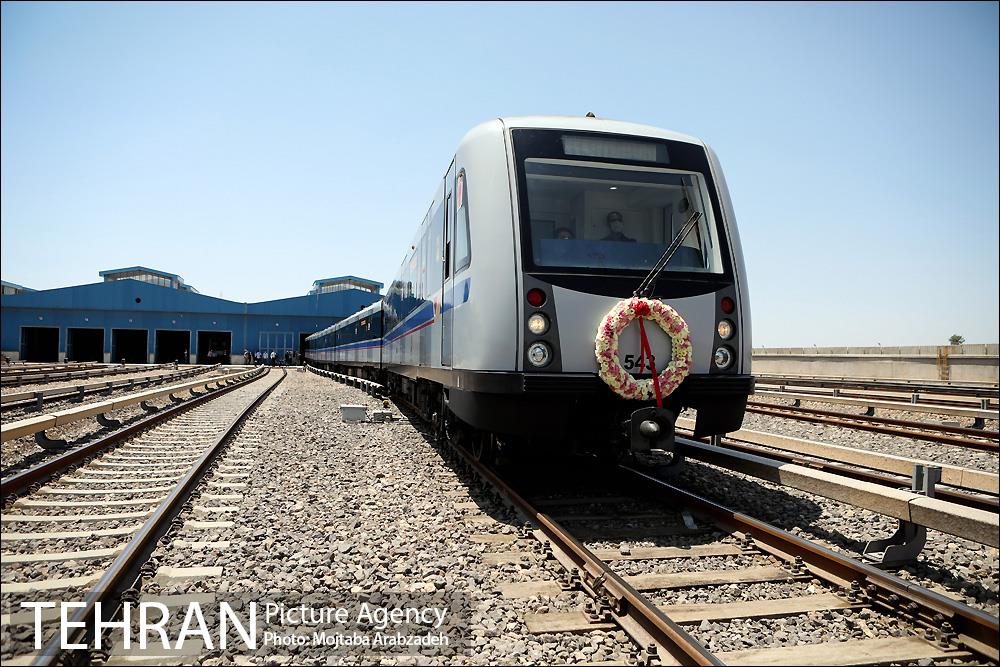 مراسم بهره برداری از 2 رام قطار جدید مترو 21