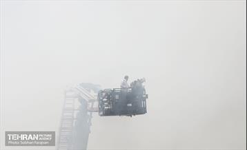 آتش‌سوزی انبار لوازم موتورسیکلت 43