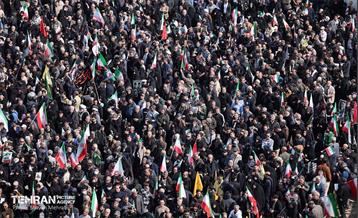 تشییع پیکر مطهر شهدای ناوشکن دنا 50