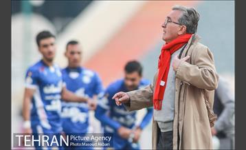 دیدار تیم‌های فوتبال پرسپولیس - استقلال خوزستان 13