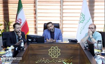 نشست صمیمانه رئیس مرکز مطالعات و برنامه‌ریزی شهر تهران 11