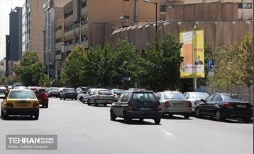 اکران شهری آثار خبرنگاران نویسنده به مناسبت روز خبرنگار 6