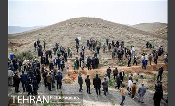 آئین کاشت نهال در بوستان جنگلی سرخه حصار 19