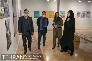 بازدید مدیران شهری و اعضای شورای شهر تهران از نمایشگاه تهران از منظر هنرمندان-2 30