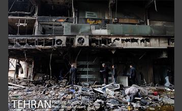 تخلیه اجناس مغازه های باقی مانده ساختمان پلاسکو -2 19