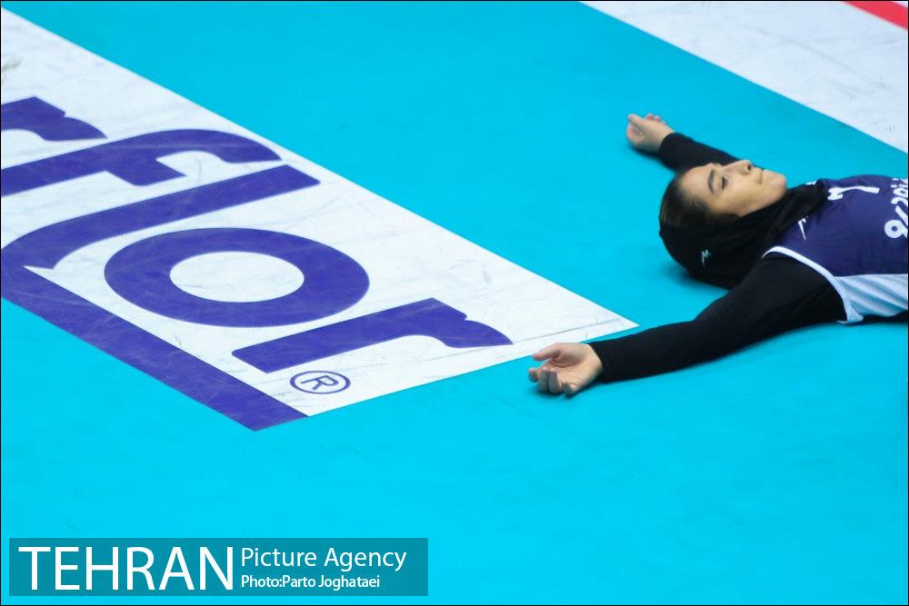 دیدار تیم های والیبال زنان پیکان و سایپا 14