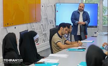 دوره گرافیک تبلیغاتی مدرسه کندو 14