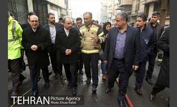 بازدید شهردار تهران از محل آتش‌سوزی ساختمان برق حرارتی وزارت نیرو  20
