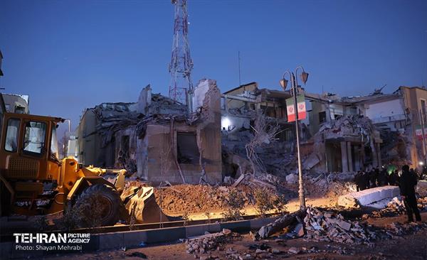 حمله آمریکا و رژیم صهیونیستی به اطراف میدان انقلاب 43