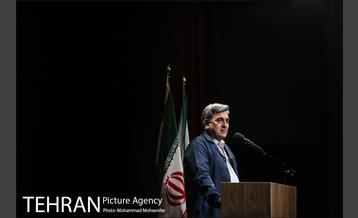 تجلیل شهردار تهران از محمدجواد ظریف 18