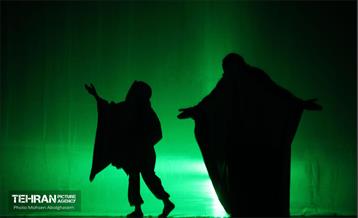 نمایش آیینی خانه ای از گل و اندوه 33