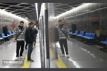 ایستگاه متروی میدان حضرت ولی‌عصر (عچ) 7