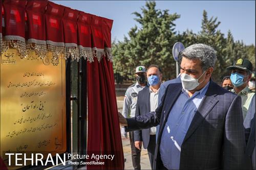 آئین بهره برداری از پروژه های مجموعه فرهنگی گردشگری دریاچه شهدای خلیج فارس 4