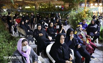 حضور شهردار منطقه هشت در مراسم عزاداری روز عاشورا