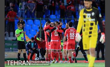 دیدار تیم های پرسپولیس و پیکان 40