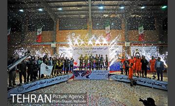 آئین اختتامیه مسابقات فوتسال جام رمضان شهرداری تهران 43