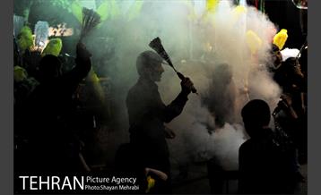 شب عاشورای حسینی در شهر 44