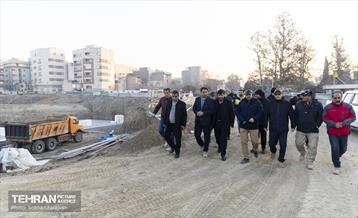 بازدید معاون مالی و اقتصاد شهری از پروژه‌های عمرانی 28