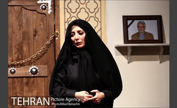 نمایش همسایه آقا‎ 30