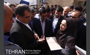 بازدید وزیر بهداشت و سرپرست شهرداری تهران از کوره پز خانه 10