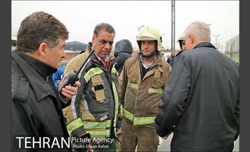 بازدید مدیران شهری از لایروبی و رسوب زدایی شبکه جمع آوری آبهای سطحی 12