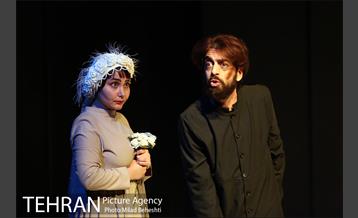 نمایش شازده احتجاب 12