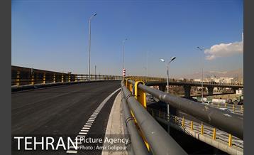 تقاطع غیر همسطح بزرگراه شهید حکیم با بلوار المپیک 12