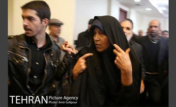 تشییع و خاکسپاری پیکر آیت الله هاشمی رفسنجانی در حرم امام (ره)‎ 33