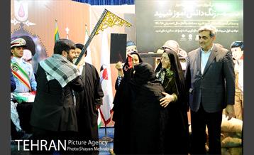 آیین نواختن زنگ دانش آموز شهید با حضور شهردار تهران 26