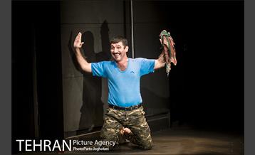 نمایش جوادیه «بیست متری» 21