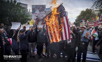 راهپیمایی ۱۳ آبان در تهران  23