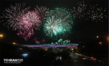 نورافشانی سال نو در پل طبیعت 11