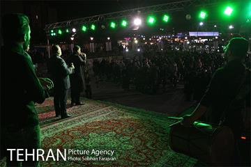 شور شیدایی در میدانگاه شهدای هفتم تیر 33