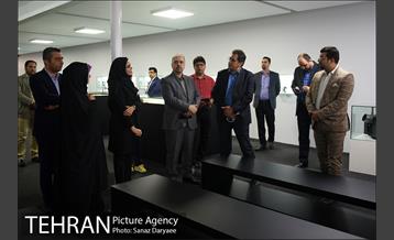 بازدید مدیرکل دفتر شهردار تهران از نمایشگاه دائمی نقشه 14