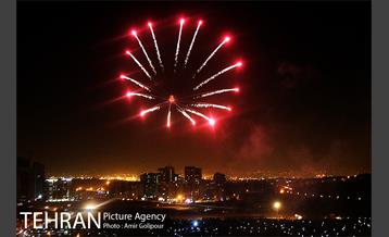 نورافشانی دریاچه شهدای خلیج فارس به مناسبت جشن نیمه شعبان‎‎ 3