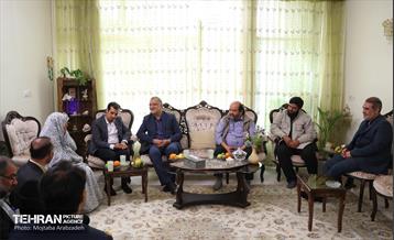 افتتاح مسجد حضرت علی اکبر(ع) و دیدار شهردار تهران از خانواده شهدای منطقه 13 7