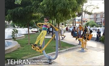 بعدازظهر تابستانی در میدان نبوت (هفت حوض) 20