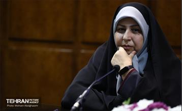 جلسه هم‌اندیشی رییس نهاد پایش طرح های توسعه شهری با جمعی از بانوان 12