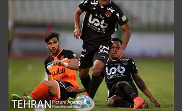 دیدار سیاه جامگان و سایپا در لیگ برتر فوتبال 15