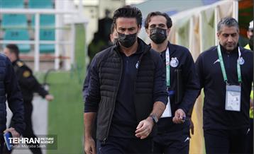 دیدار تیم‌های فوتبال پیکان و استقلال 2