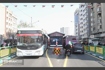 خدمات شهرداری تهران در پایان راهپیمایی ۲۲ بهمن - ۲ 11