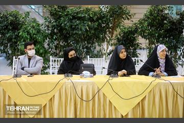 نشست هم اندیشی رئیس مرکز ارتباطات و امور بین الملل با اصحاب رسانه 5